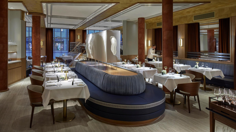 Where Light Meets Form – Brasserie Savoy