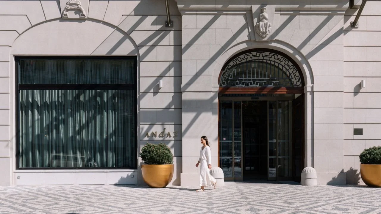 Walk of Myths – Andaz Prague
