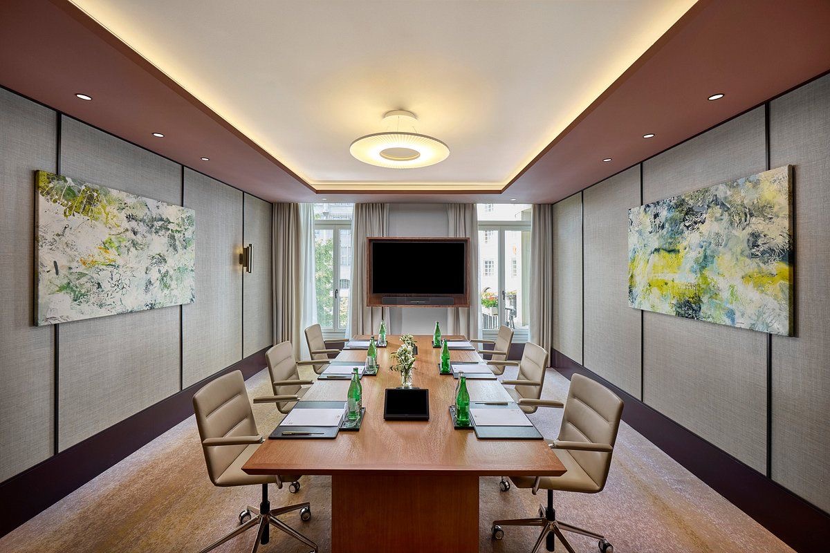 Corporate Collection – Mandarin Oriental Savoy Zurich