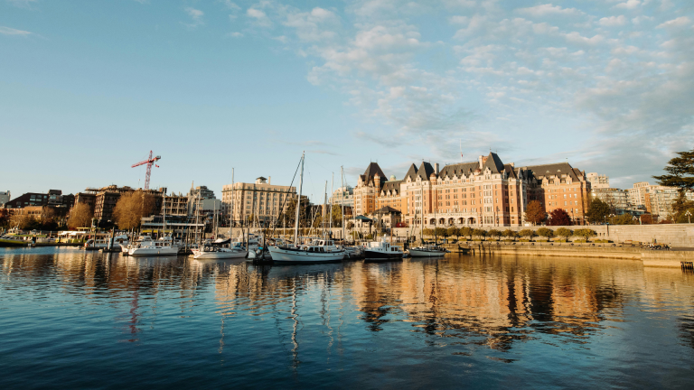 Fam. W – Residence Victoria, B.C Canada